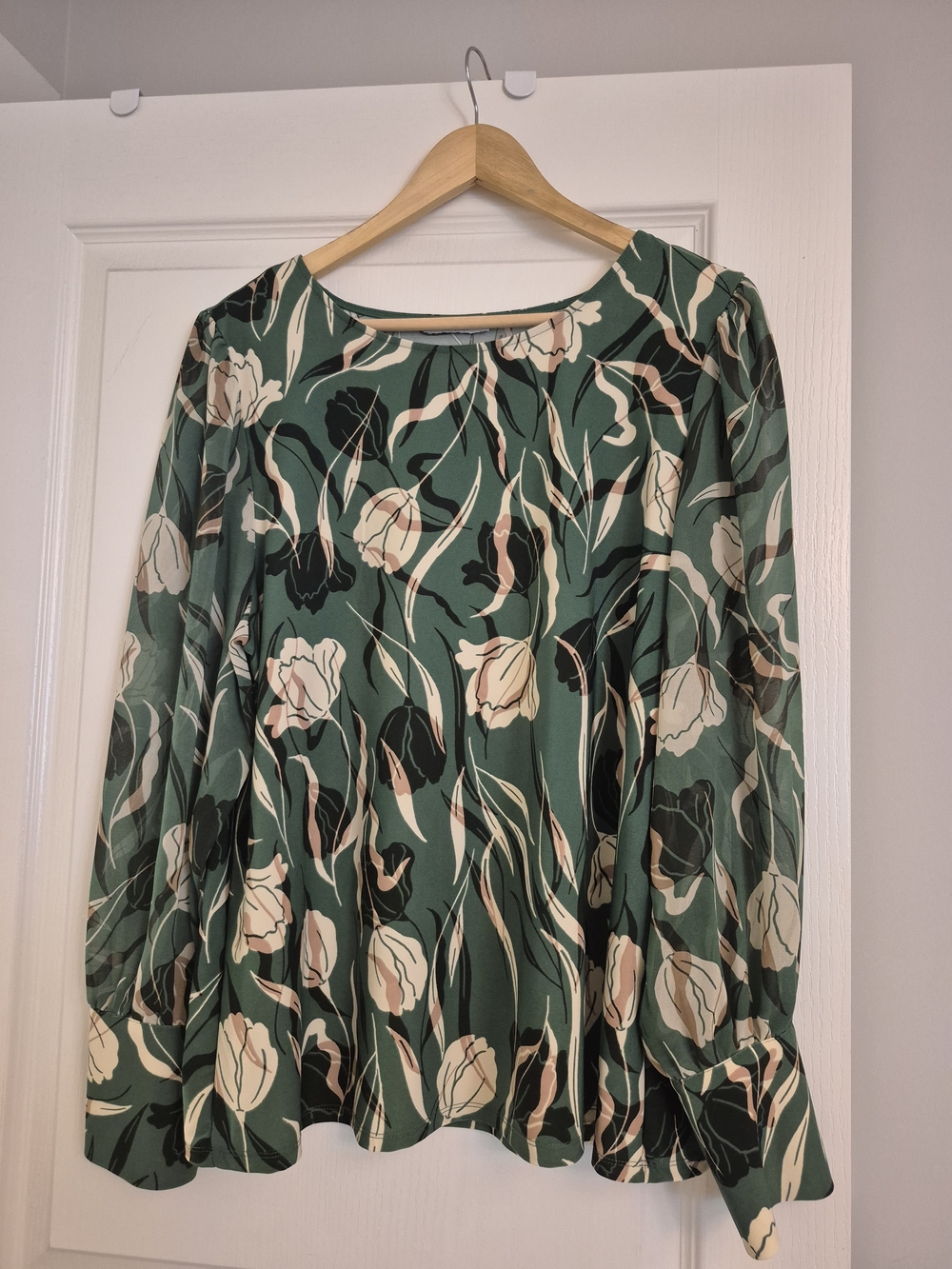 le chateau Green Floral Long-Sleeve Blouse Dress